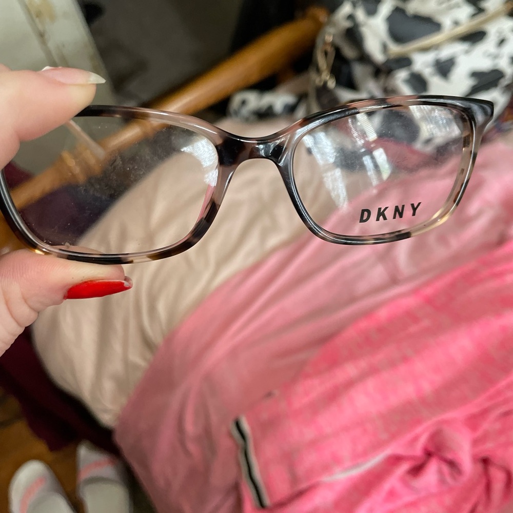 Dkny glasses